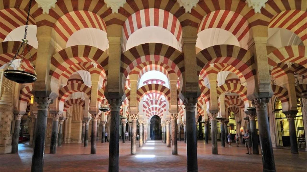 P Los Encantos De Almavir Кордова Экстерьер фото